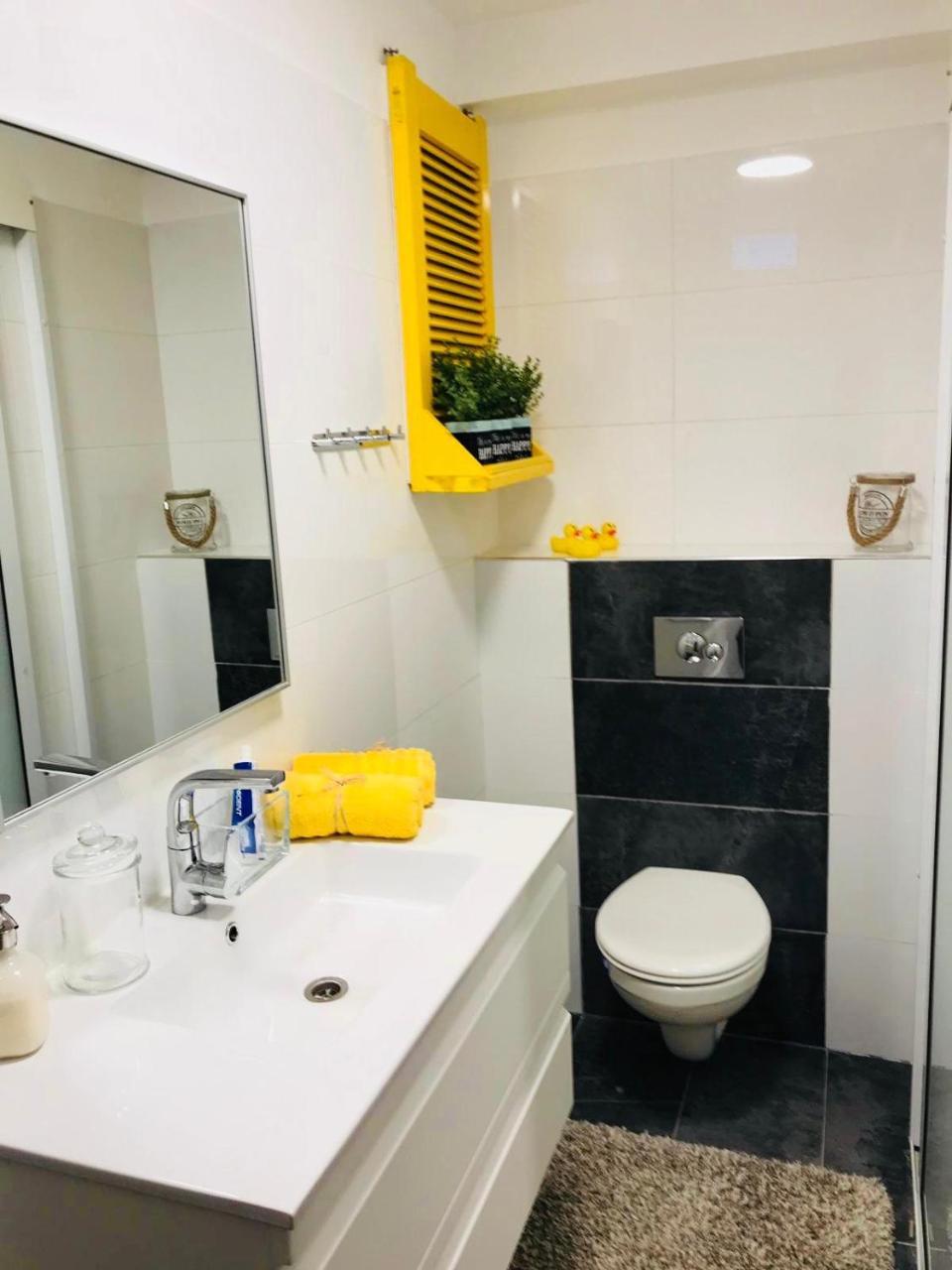 Apartment Luxury Suites *